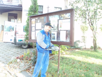 Nowa gablota informacji parafialnej