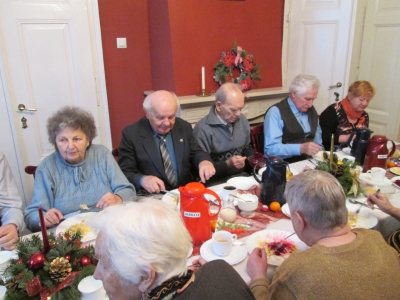 ADWENTOWE  SPOTKANIE  SENIORÓW  I  OSÓB  SAMOTNYCH